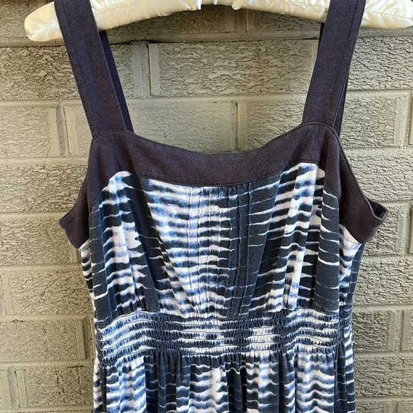 Tommy Hilfiger Tie Dye Navy and White Maxi- L - Picture 3 of 5